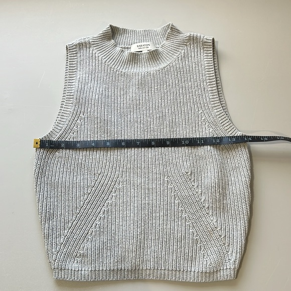 Aritzia Babaton Sweater Vest Gray Size XS - Picture 5 of 6